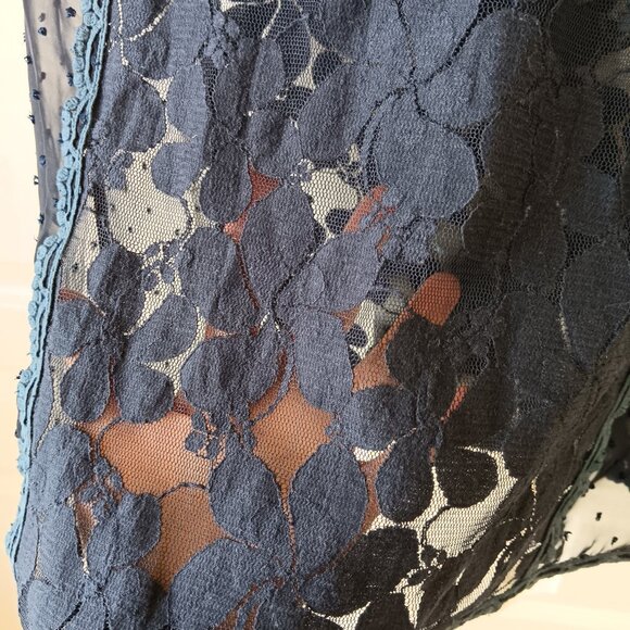 Comme Toi Women's Navy Blue Floral Lace Mesh Sheer Short Sleeve Blouse Size M - Picture 7 of 13